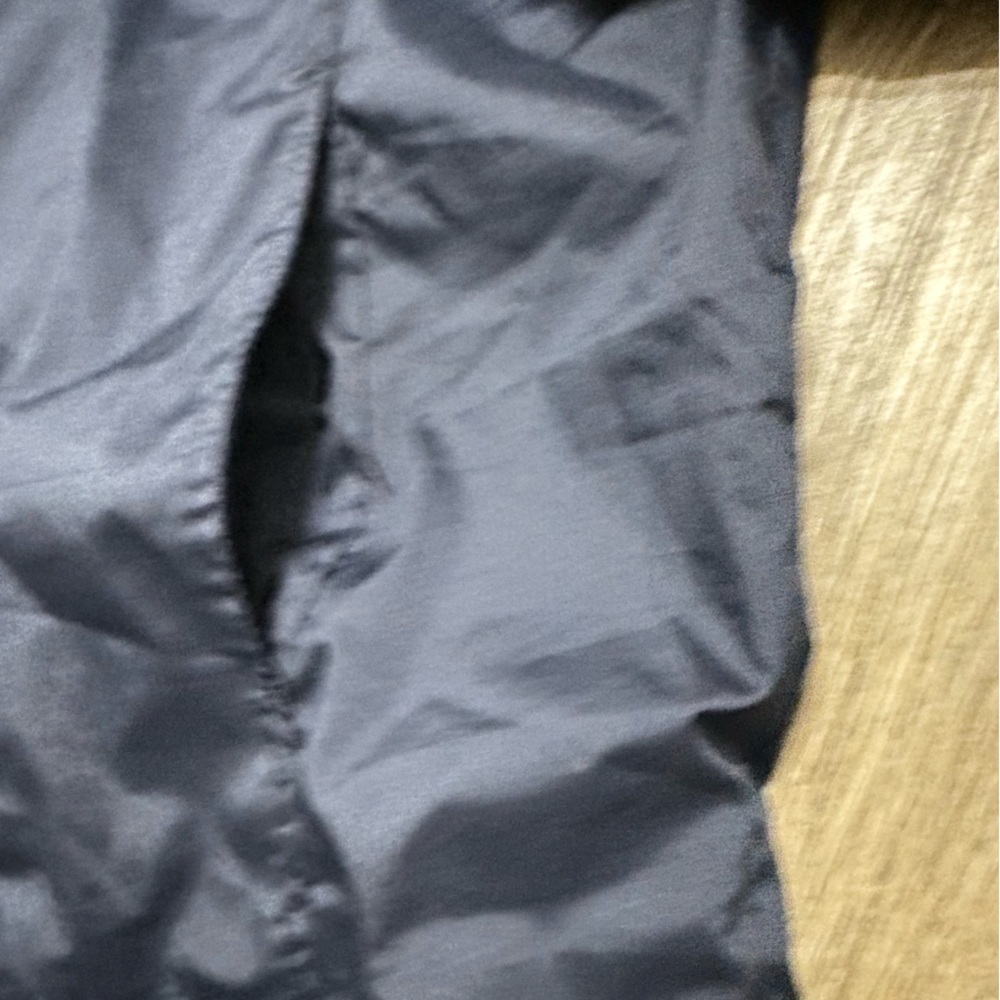 #2) Redbox Lightweight Zip Up Jacket. Excellent C… - image 3